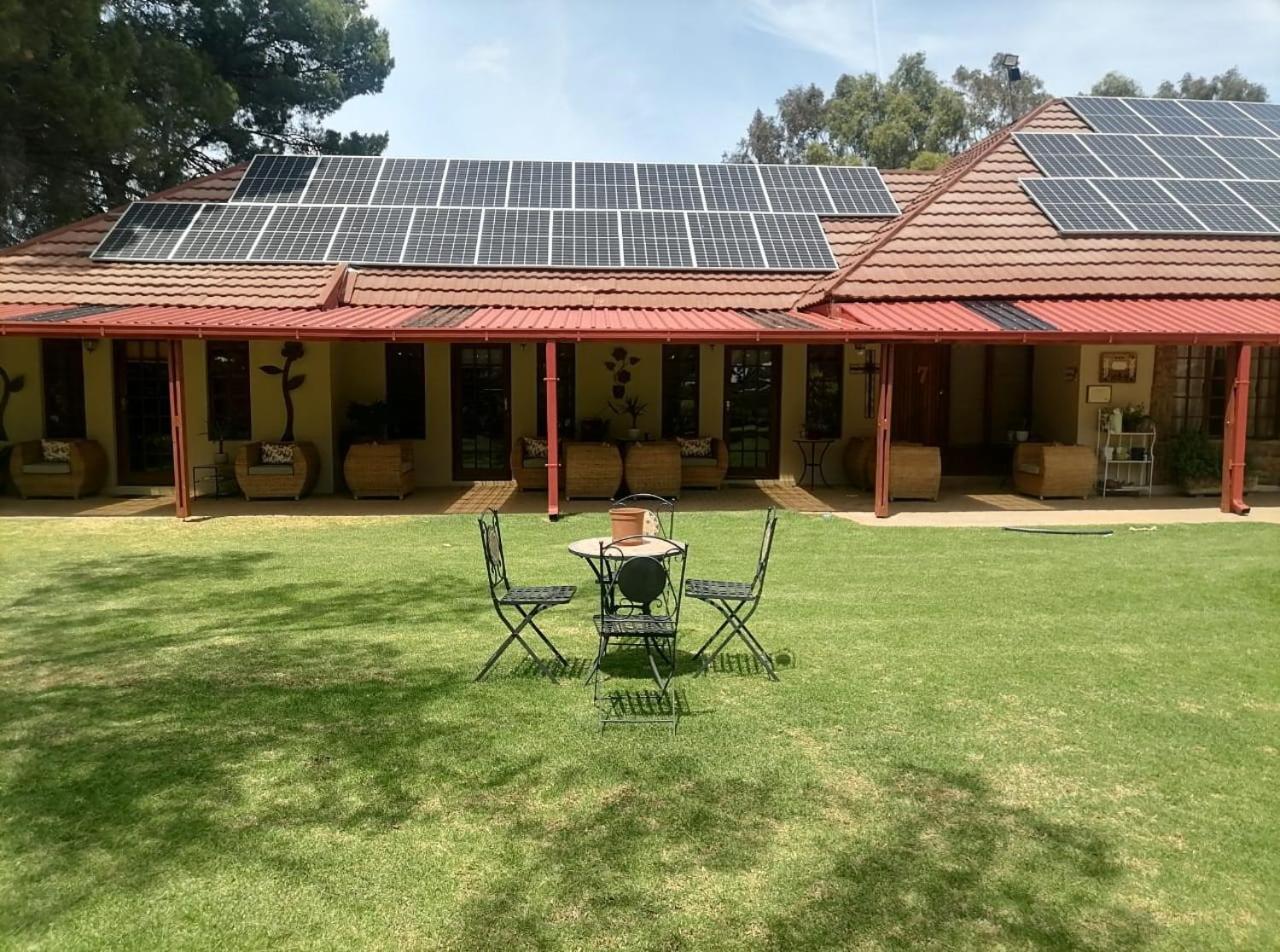 A Cherry Lane Self Catering And B&B Bloemfontein Eksteriør billede