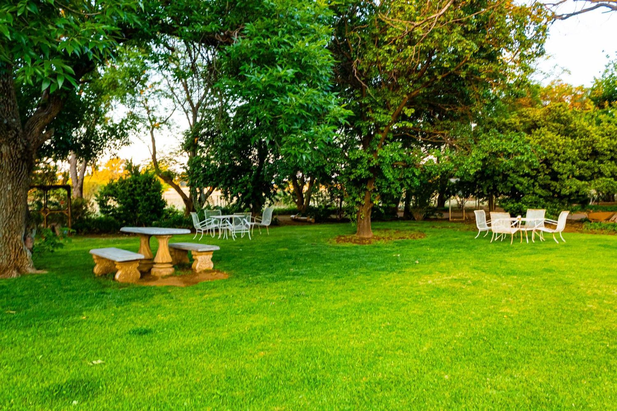 A Cherry Lane Self Catering And B&B Bloemfontein Eksteriør billede